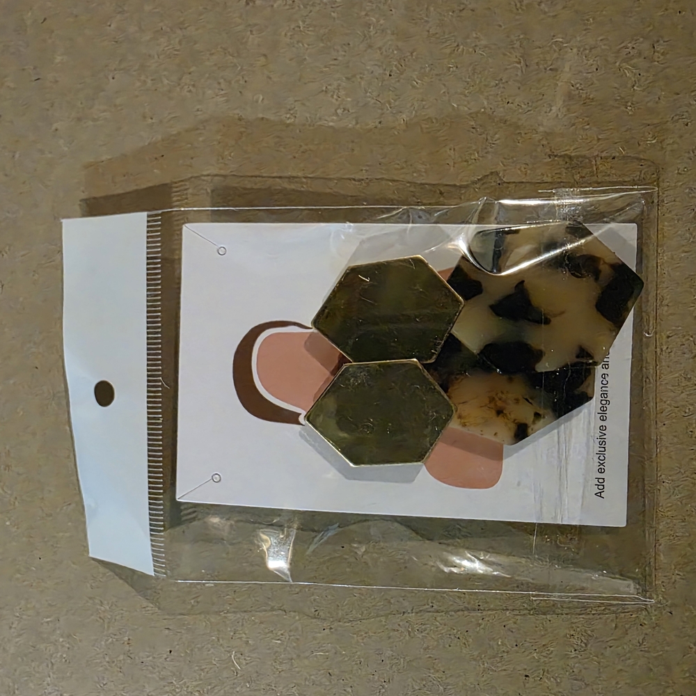 Free With Purchase Hexagon Earrings with Tortoise Shell Pattern And Gold Color